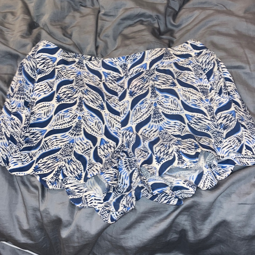 Lily Pulitzer Shorts (blue/white pattern) RARE